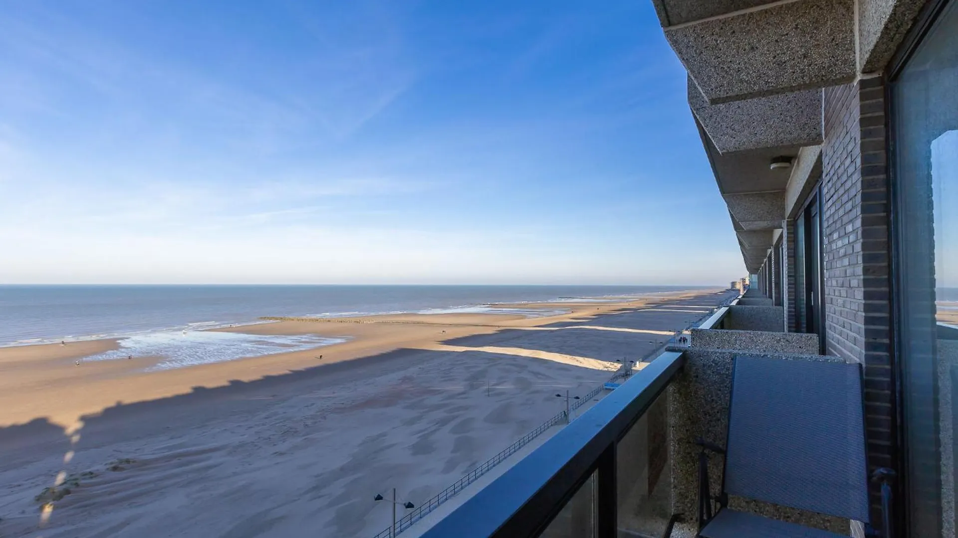 Bright Apartment On The 7Th Floor Middelkerke